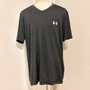 🩶 Under Armor Heat Gear V Neck Top S
